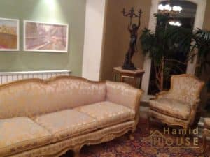 furniture repair 2 300x225 تعمیر مبل ارزان در تهران